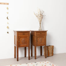 Afbeelding in Gallery-weergave laden, Set vintage nachtkastjes