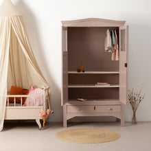 Afbeelding in Gallery-weergave laden, Unieke vintage kast met ruitjes