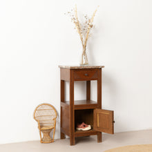 Afbeelding in Gallery-weergave laden, Vintage nachtkastje met natuurstenen blad