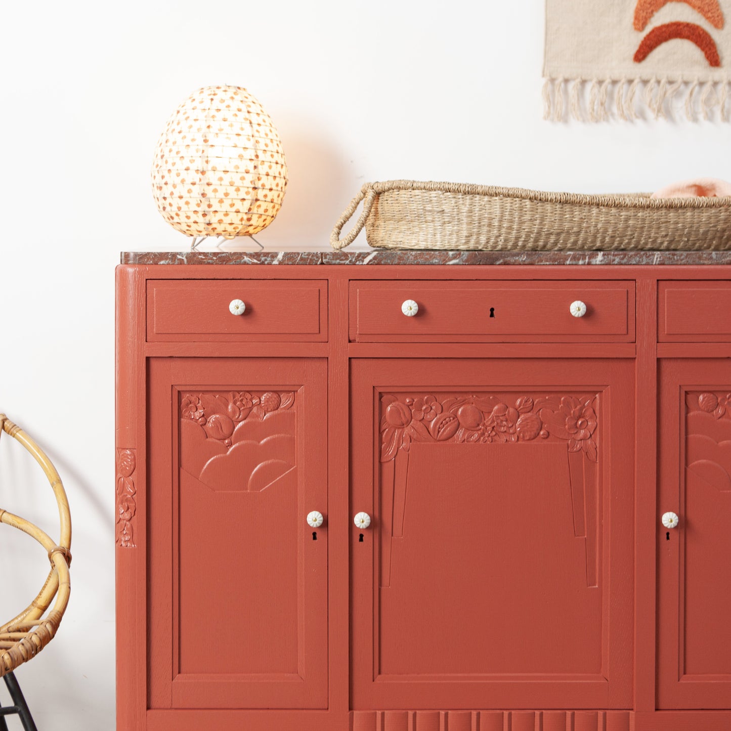 Vintage commode met marmeren blad