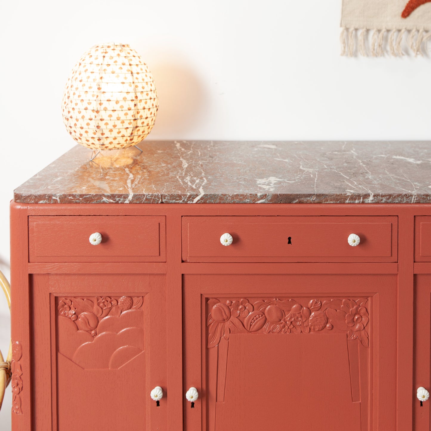 Vintage commode met marmeren blad