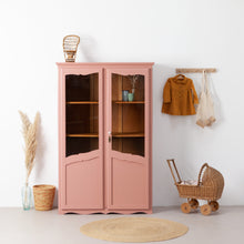 Afbeelding in Gallery-weergave laden, Lieve vintage kast met ruitjes