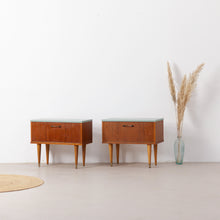 Afbeelding in Gallery-weergave laden, Vintage nachtkastjes set