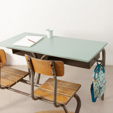 Afbeelding in Gallery-weergave laden, Vintage schoolbank met vaste stoeltjes